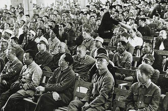 想作为党的指导思想写入党章首次提出三大优良作风新葡京网上赌场党的七大多个首创性贡献首次将思(图7)